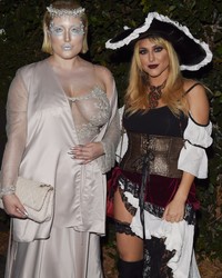 Hayley Hasselhoff See Through To Nipples At Just Jared’s Halloween Party