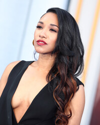 Candice Patton Doesn't Wear A Bra