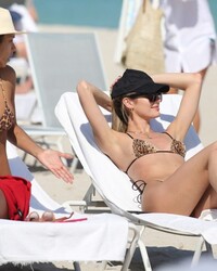 Candice Swanepoel & Lais Ribeiro Bikini