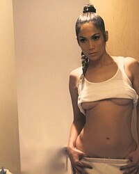 Jennifer Lopez Underboob Photo