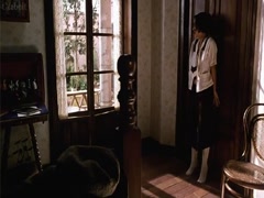 Salma Hayek cleavage, hot scene  in Frida 9
