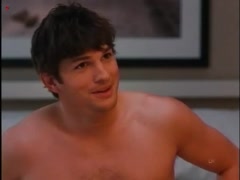 Natalie Portman in No Strings Attached 4