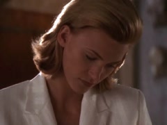 Natasha Henstridge in The Outer Limits 3