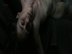 Halina Reijn nude, boobs scene in Isabelle