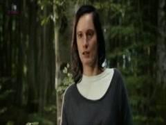 Halina Reijn nude, boobs scene in Isabelle 8