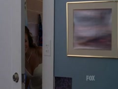 Amanda Righetti in North Shore 18