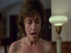 Genevieve Bujold in Dead Ringers 15