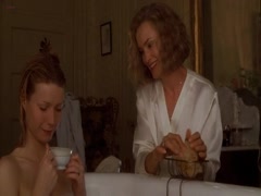 Gwyneth Paltrow in Hush (1998) 13