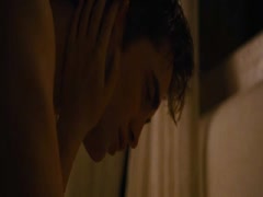 Kristen Stewart in Breaking Dawn 17