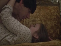 Lena Dunham Bathtub , Couple in Girls (series) (2012) 15