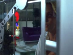 Natasha Henstridge boobs , Blonde in Species (1998) 17