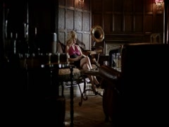 Tara Radcliffe in Femme Fatales 20