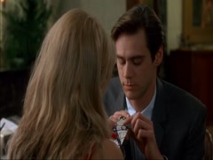 Cameron Diaz cleavage, hot scene in The Mask 8