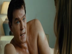 Alice Eve in Crossing Over (2009) 7