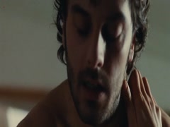 Louise Bourgoin in Happy Event 2