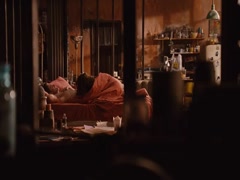 Anne Hathaway in Love And Other Drugs 10