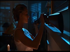 Elisabeth Shue in The Trigger Effect 15