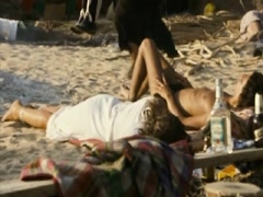 Natalia Avelon Outdoor , boobs in Das wilde Leben (2007) 20