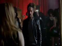 Kelly Overton cleavage , hot scene in True Blood 2