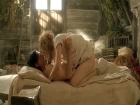Claire Danes nude , boobs scene in Stage Beauty (2004) 17