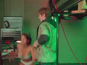Jessica Alba Lingerie , Kissing scene in Idle Hands 5