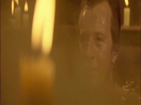 Jennifer Jason Leigh Bathtub , wet scene in Flesh+Blood (1985) 6
