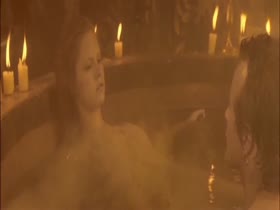 Jennifer Jason Leigh Bathtub , wet scene in Flesh+Blood (1985) 8