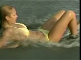 Jessica alba bikini, side boobs scene in Trippin 6