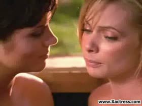 Jaime Pressly and Tiffani Amber Thiessen 18