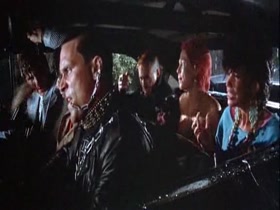 Linnea Quigley in Return of the Living Dead (1985) 19