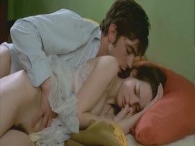 Roxane Mesquida in Fat Girl (2001) 11