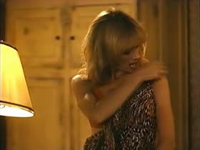 Rosanna Arquettewm striping, sexy scene in The Wrong Man (1993) 10