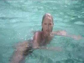 Ursula Andress Pool  ,Nipple in L'infermiera 19