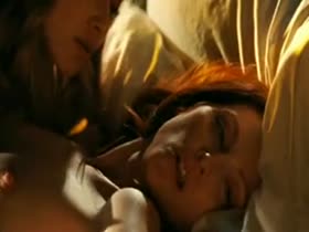 Julianne Moore & Amanda Seyfried 14