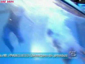 Belen Rodriguez bikini scene in The Beat 20