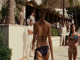 Gal Gadot hot body almost naked 12