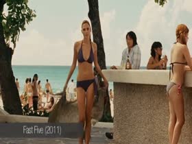 Gal Gadot hot body almost naked 2