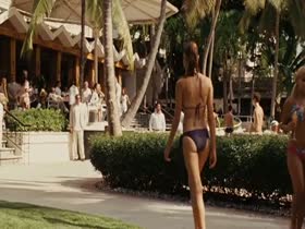 Gal Gadot hot body almost naked 9