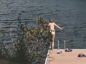 Elizabeth Olsen in Martha Marcy May Marlene (2011) 12