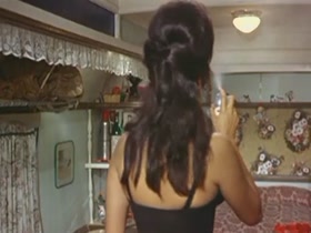 Sophia Loren shows off her curves 15