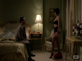 Linda Cardellini underware , hot scene in Mad Men (2007) 10