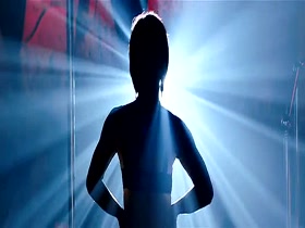 Jennifer Aniston striping in We're the Millers (2013) striping 1