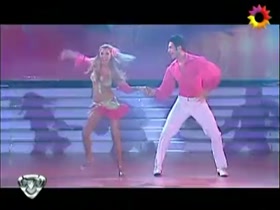 Floppy Tesouro TV Dance Nip Slip 2