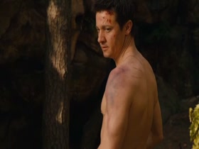 Pihla Viitala in Hansel and Gretel: Witch Hunters (2013) 9