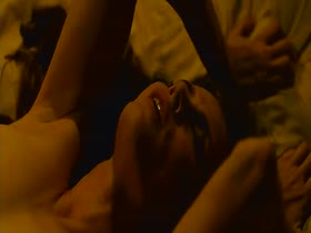 Amy Adams Nude Topless in American Hustle 11