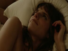 Lake Bell in How to Make it In America S02E03 2