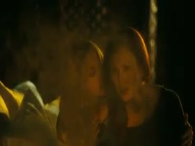 Amanda Seyfried Lesbian Scene in Chloe 14
