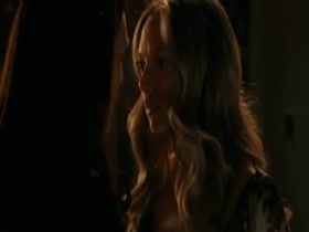 Amanda Seyfried Lesbian Scene in Chloe 4