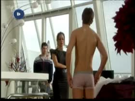 Elliott Tittensor in Shameless 11