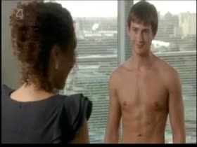 Elliott Tittensor in Shameless 3